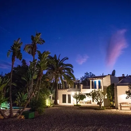 Villa 8Br, Sea Views, Walk To The Beach, Pool Villa