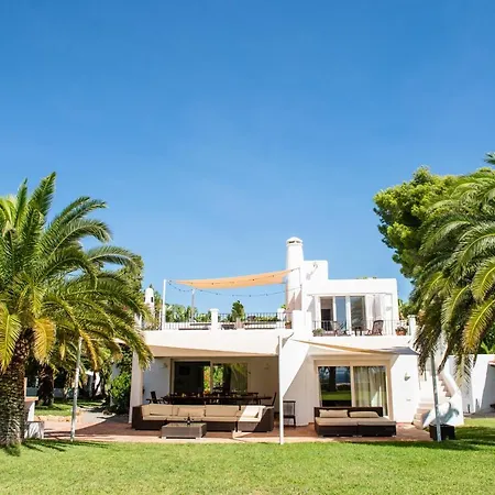 Villa 8Br, Sea Views, Walk To The Beach, Pool *