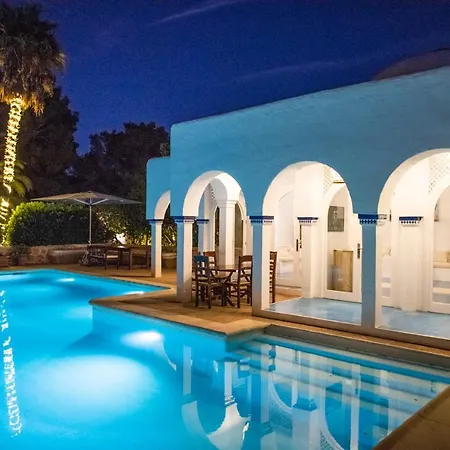 Villa 8Br, Sea Views, Walk To The Beach, Pool Villa Santa Eularia des Riu